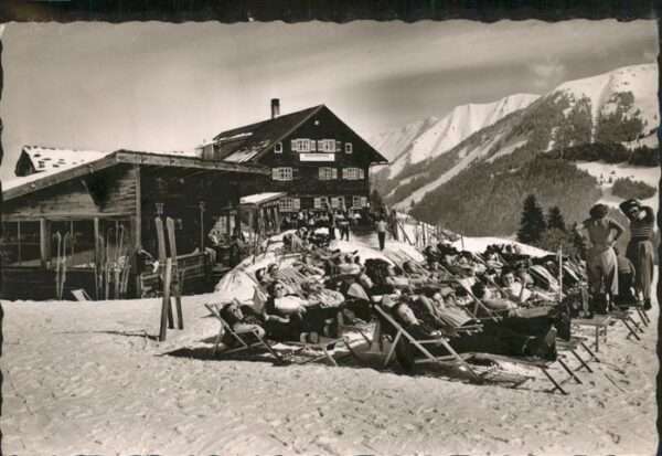 Hirschegg Kleinwalsertal Vorarlberg Berggasthaus Schöntalhof Liegestühle