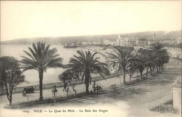 Nice Alpes Maritimes le Quai du Midi La Baie des Anges