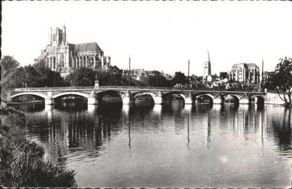 Auxerre Cathedrale Saint-Etienne Pont Paul-Bert