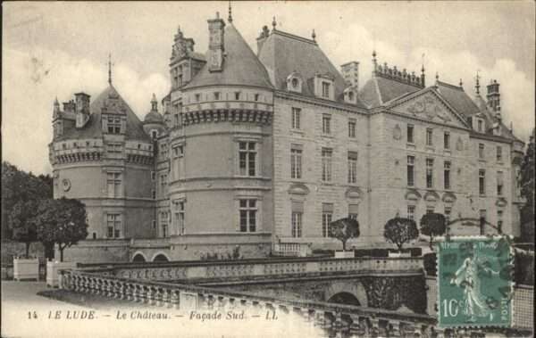 Le Lude Chateau
