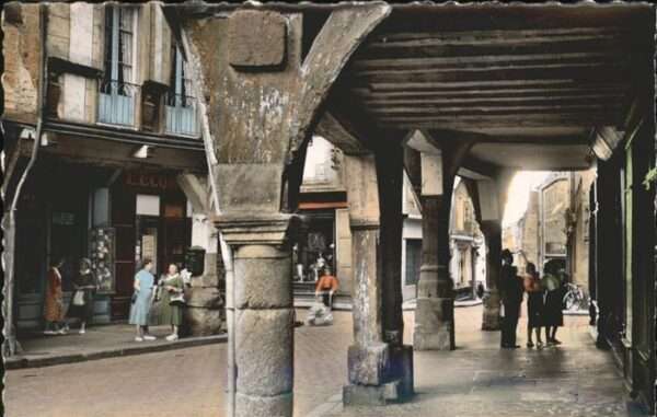 Dinan 22 Vieilles Maisons la Rue des Cordeliers