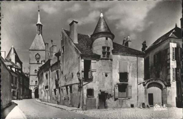 Avallon Tour de l_Horloge