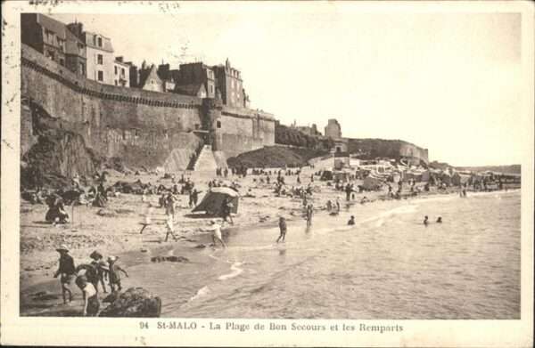 Saint-Malo 35 Plage de Bon Secours les Remparts