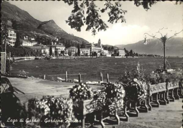 Garda Lago di Garda Gardasee
Gardone Riviera