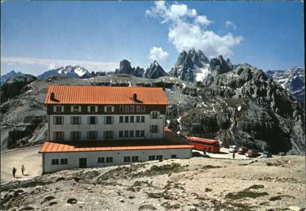 Sorapiss Rifugio Auronzo
Cadini di Misurina
Vi