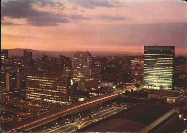 Johannesburg Gauteng at night
Südafrika