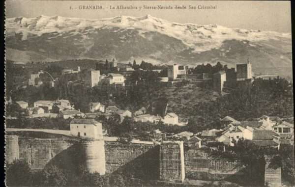 Granada Andalucia La Alhambra y Sierra-Nevada desde San C