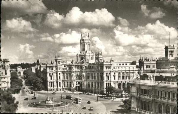 Madrid Spain Plaza de la Cibeles y Palacio de C.