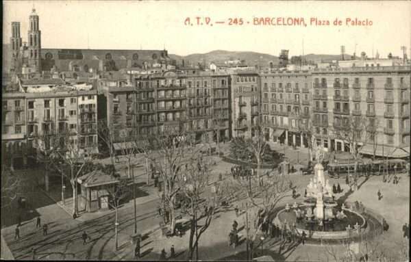 Barcelona Cataluna Plaza de Palacio