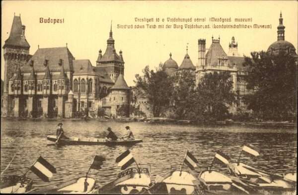Budapest Stadtwäldchen Teich Burg landwirtsch. M