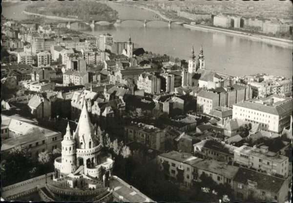 Budapest Teilansicht von der Matthiaskirche