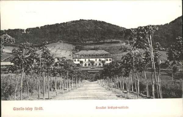 Visegrad Gizella-telep fürdö