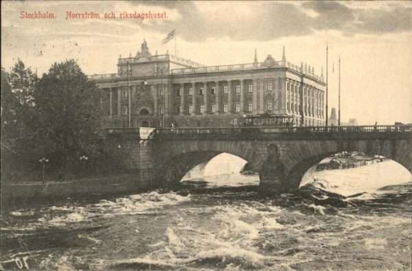 Stockholm Riksdagshuset Brücke Strassenbahn