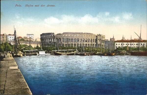 Pola Pula Croatia Hafen
Arena