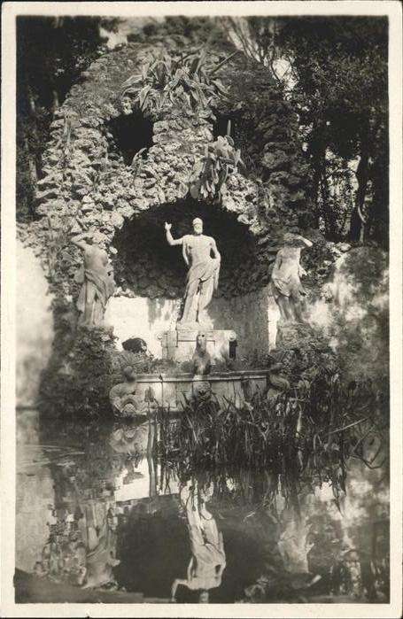 Dubrovnik Ragusa Parkbrunnen
Patrizierfamile Bassegli-G