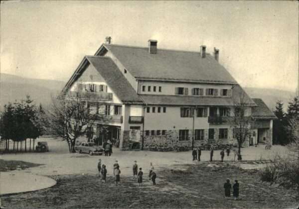 Putnik Dom
Polzevem