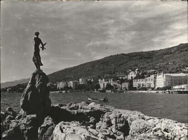Opatija Abbazia Panorama
Denkmal