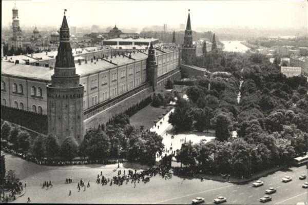 Mockba Moscow Alexander Gardens
