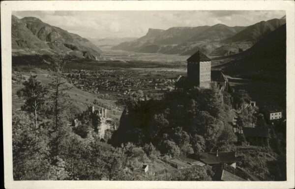 Merano Meran Panorama
Burg