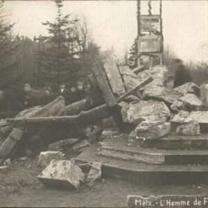Metz  57 Moselle Homme de Fe renverse