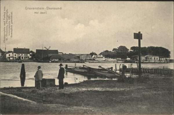 Garvenstein  Ekensund Strand
Hol über!