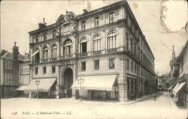Pau 64 Hotel de Ville
