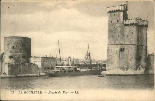 La Rochelle Charente-Maritime Entree du Port