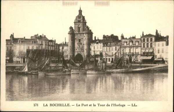 La Rochelle Charente-Maritime Porte tour de l Horloge