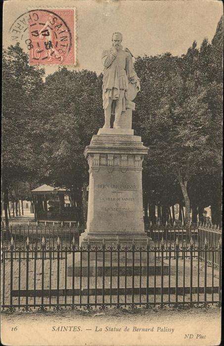 Saintes Charente-Maritime Statue de Bernard Palissy