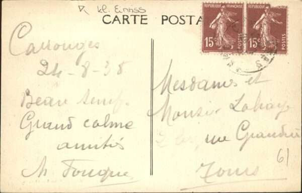 Carrouges Chateau historique du XV – Bild 2