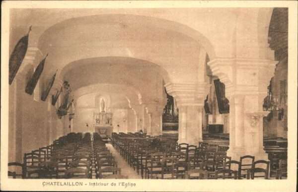 Chatelaillon-Plage Interierur de l Eglise