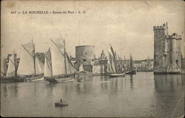 La Rochelle Charente-Maritime Entree du Port