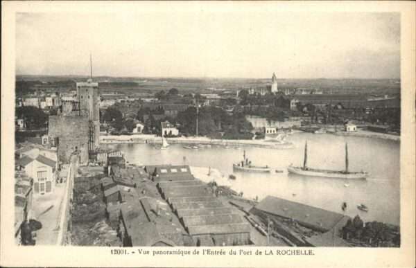 La Rochelle Charente-Maritime Entree du Port