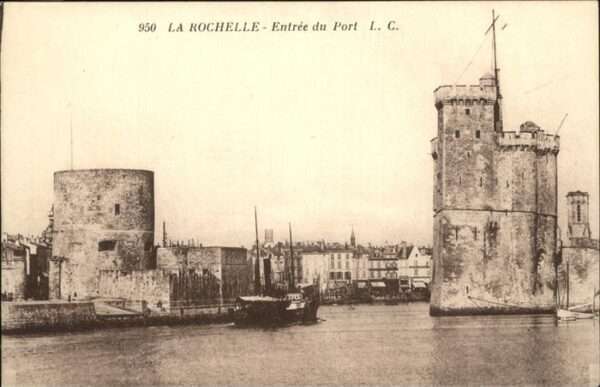 La Rochelle Charente-Maritime Entree du Port
