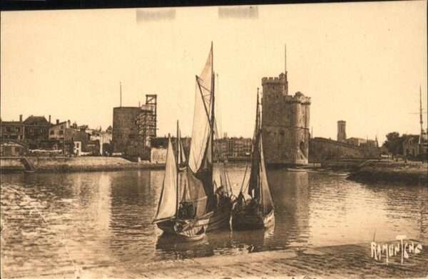 La Rochelle Charente-Maritime Entree Port
