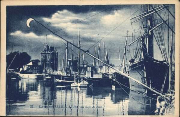 La Rochelle Charente-Maritime Port clair de lune