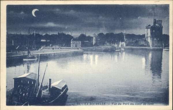 La Rochelle Charente-Maritime Port de lune