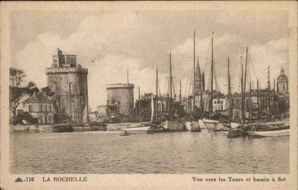 La Rochelle Charente-Maritime Tours et bassin a flot
