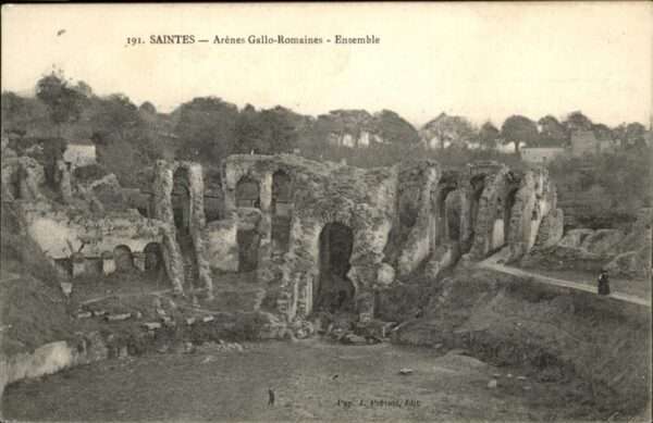 Saintes Charente-Maritime Arenes Gallo-Romaines