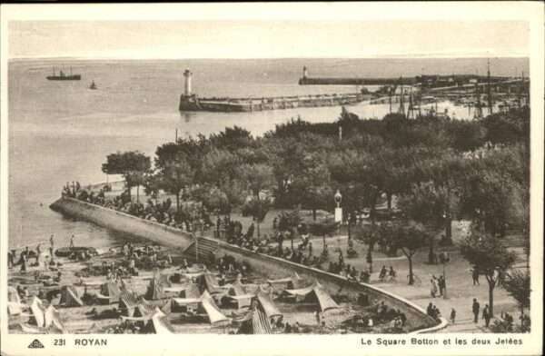 Royan 17 Square Botton deux Jetees