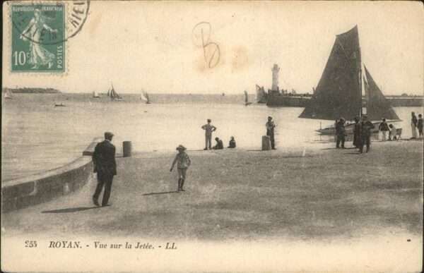 Royan 17 sur la Jetee