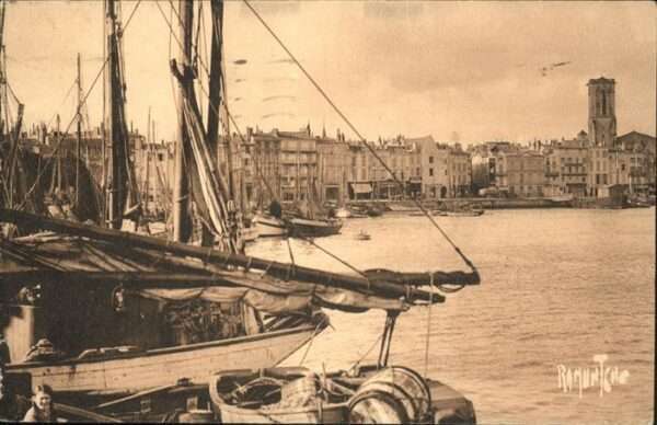 La Rochelle Charente-Maritime St-Sauveur