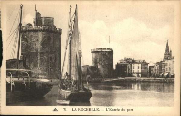 La Rochelle Charente-Maritime Entree du port