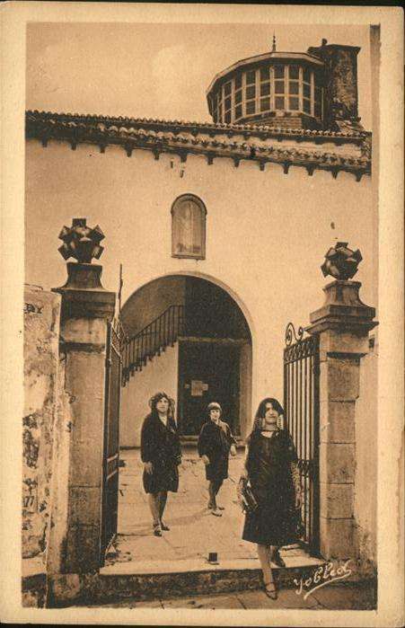 Pamplona Navarra Sortie de l Eglise