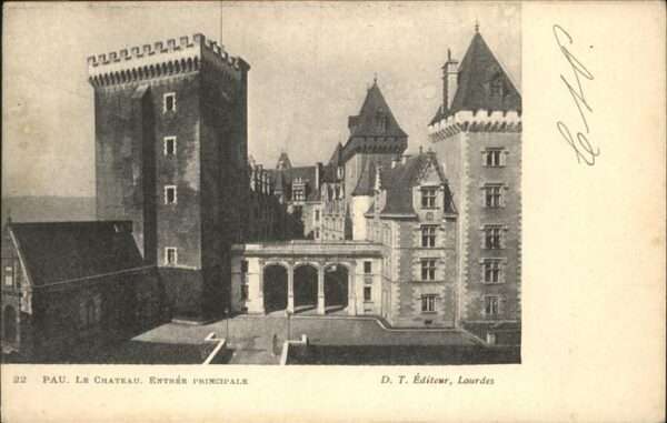Pau 64 Chateau Entree