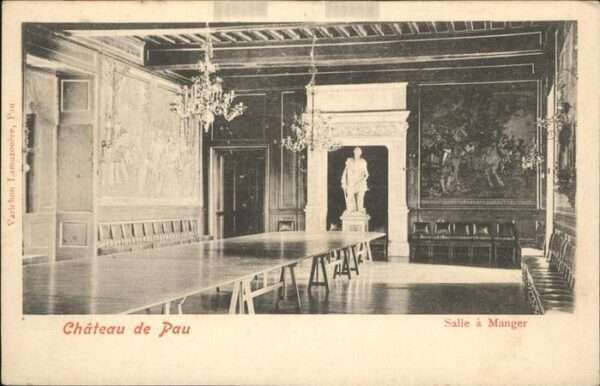 Pau 64 Chateau Salle a Manger