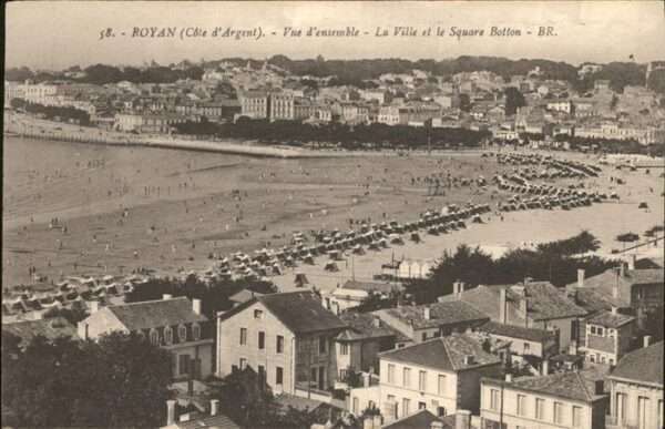 Royan 17 Ville et le Square Botton