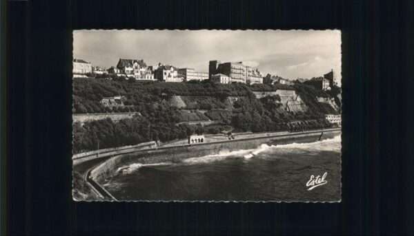 Biarritz Pyrenees Atlantiques Basques Falaises