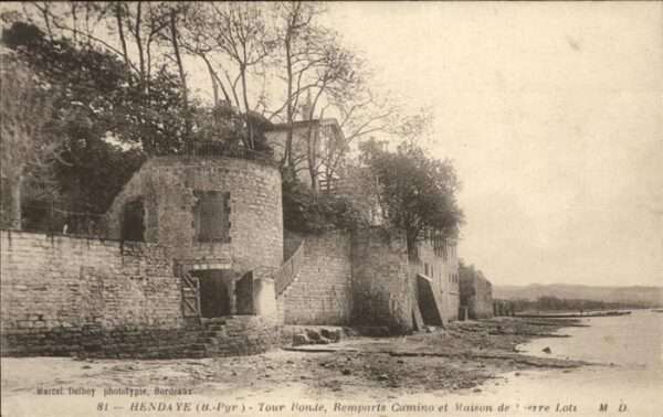 Hendaye Pyrenees Atlantiques Tour Bonde Remparts