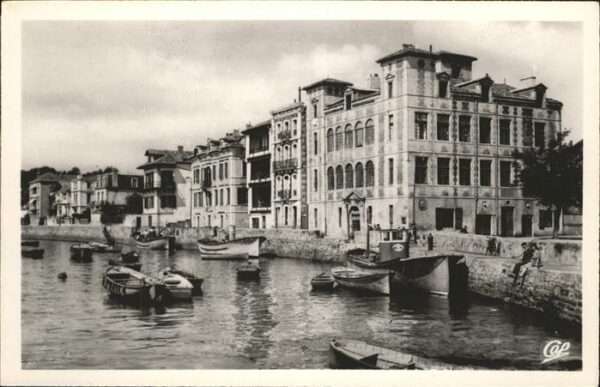 Saint-Jean-de-Luz Port est Maison de I Infante